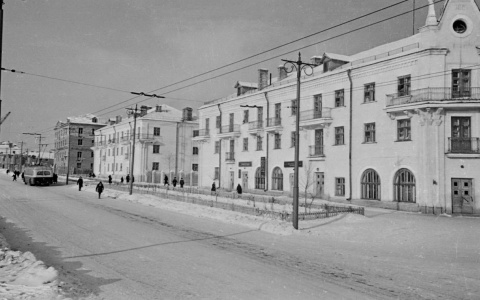 Улицу Горького расширят на 7 метров, выкрасят в желтый и избавят от деревьев