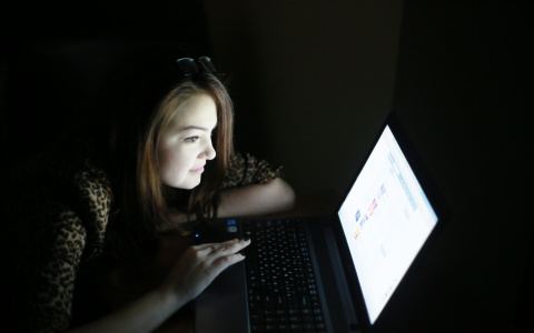 Владимирцев через конкурсы во «ВКонтакте» зазывают на сомнительные курсы