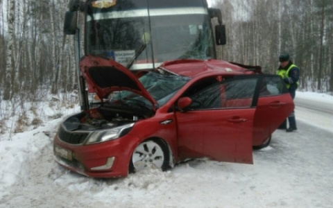 Во Владимирской области автоледи протаранила автобус