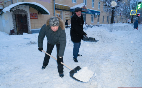 Во Владимире сугробы достигли полметра в высоту
