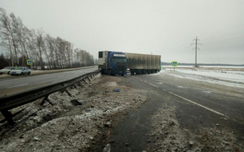 Во Владимирской области в ДТП погибли 3 человека