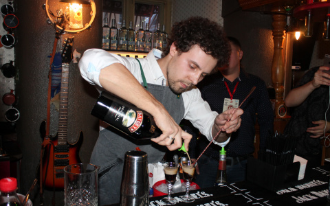 Во Владимире ярко отпраздновали международный день бармена (фото, видео)