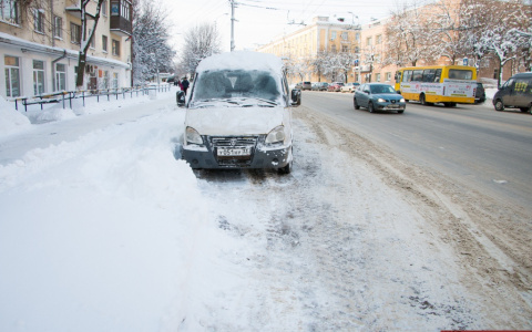 Машина-"подснежники" вывезут с городских улиц в принудительном порядке