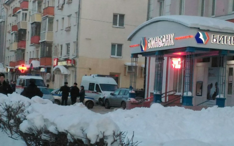 Во Владимире рядом со вторым роддомом ищут бомбу (фото)