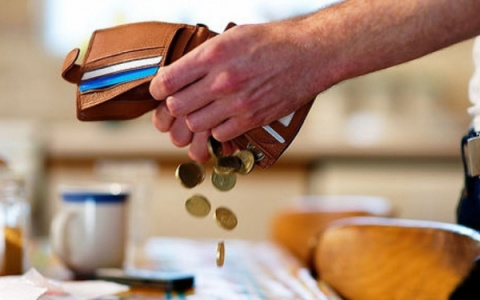 Во Владимире отец-богач притворялся нищим, чтобы не платить алименты дочери