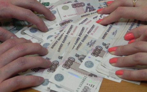 Сбербанк рассказал о тратах женщин к 23 февраля