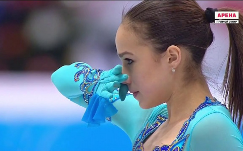 Алина Загитова приносит России первую золотую медаль на Олимпиаде