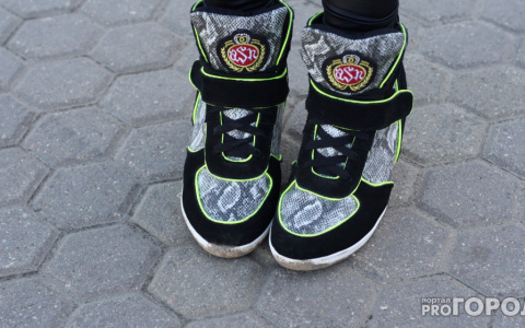 Во Владимире неизвестный похитил кроссовки и стал богаче на 48 000 рублей