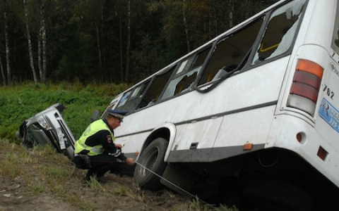 В Александрове пассажирам автобуса, упавшего в кювет, выплатят компенсацию