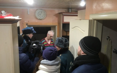 МЧС наведались в гости к жителям трех владимирских улиц