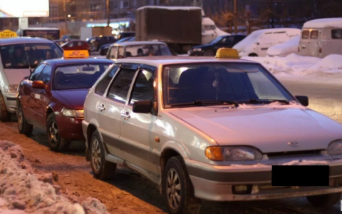 Во Владимире служба такси подала в суд на одного из своих водителей