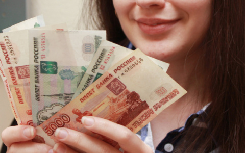 Директор муромского турагентства обокрала клиентов на 1 млн рублей