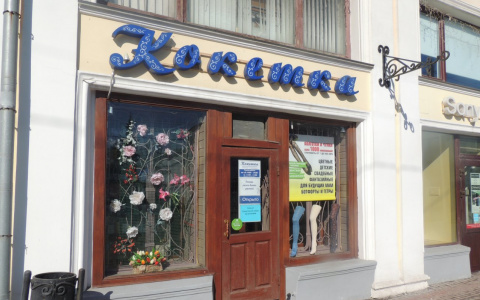 Владимирские хулиганы разбили две витрины в центре города