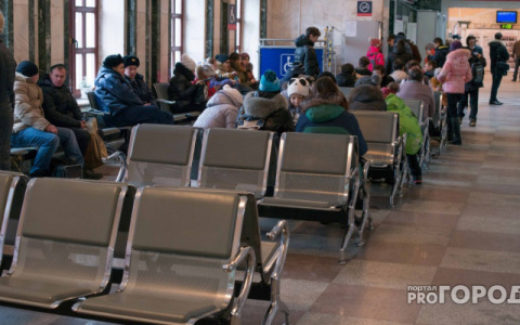 На железнодорожном вокзале в Гороховце двое пассажиров поезда устроили драку