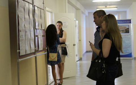 Житель Владимира торговал местами в Юридическом Институте