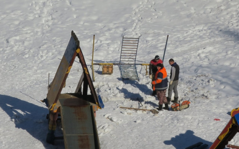 Во Владимире на Нижней Дуброве упрямых жильцов лишили детской площадки