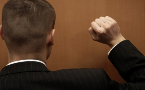 Коллекторы угрожают расправой жительнице Владимира