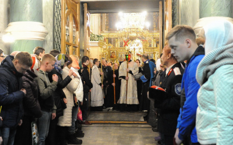 Православные отмечают Страстную пятницу