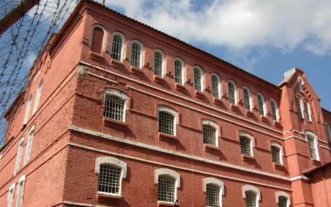 Владимирец, пожаловавшийся на музыку во Владимирском централе, передумал