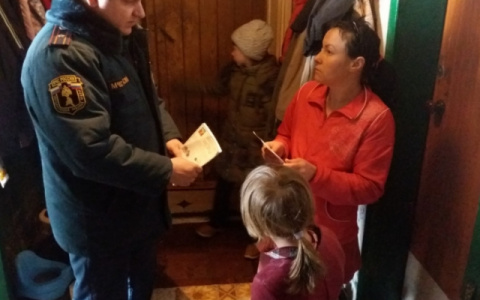 Во Владимирской области многодетную семью выселяют через суд