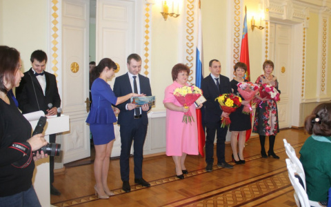 "Трудовик" с харизмой завоевал звание "Педагог года"