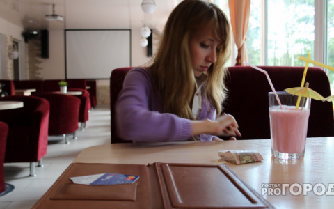 Гусевскую "Сицилию" закрыли из-за грязных рук поваров и официантов