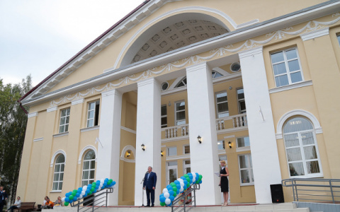 В Юрьев-Польском "надругались" над Дворцом культуры