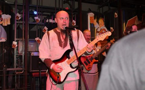 Во Владимир наведались легендарные тролли