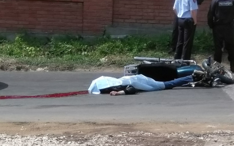 22-летний мотоциклист насмерть разбился на улице Красносельскй