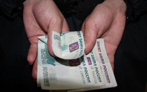 Сотрудник УФСИН подозревается в получении взятки