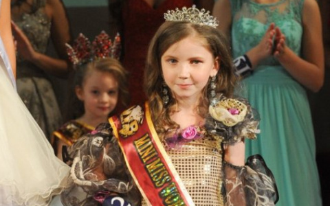 Мама владимирской "Мисс Вселенной" рассказала об успехах дочери