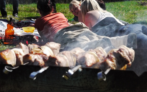 Ученые предупредили о смертельной опасности шашлыка