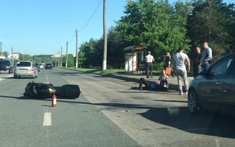 В Загородном парке мотоциклист слетел со своего "железного коня"
