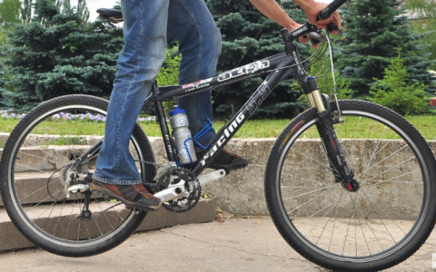 Роспотребнадзор дал рекомендации по выбору детского велосипеда