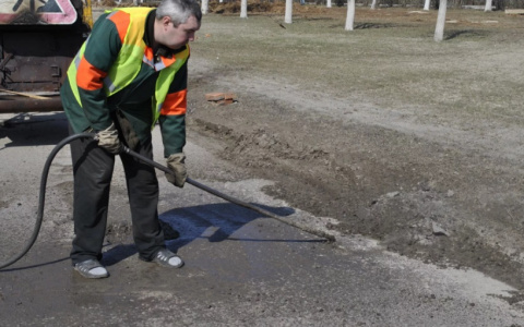 Летом на улицах Мира и проспекте Строителей заменят часть асфальта