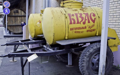 Желтые бочки с квасом появляются на улицах Владимира