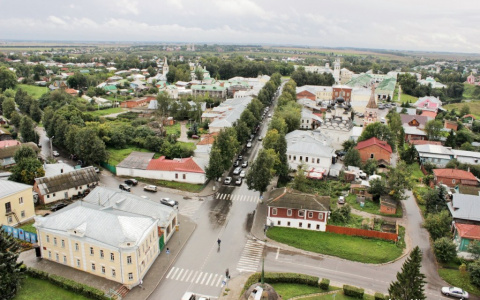 Суздаль признан самым востребованным городом для празднования Дня России