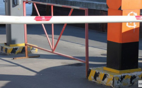 В российских дворах появятся «умные» шлагбаумы