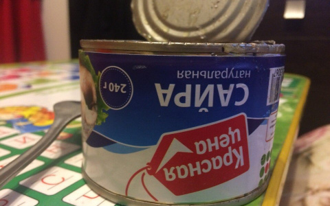 Владимирец в банке консервов обнаружил "нечто"
