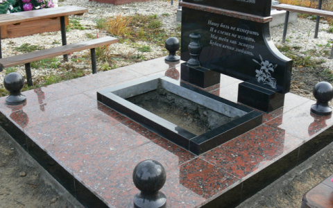 Воспоминания бессмертны: покупайте памятники по доступным ценам от компании "Данила-Мастер"