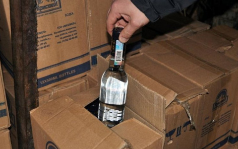 Владимирец пытался продать 6 тысяч бутылок "паленой" водки