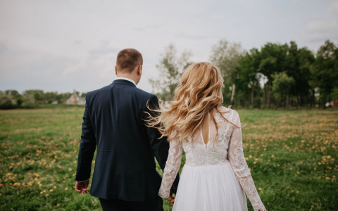 Сохраните каждую минуту вашей свадьбы на красивых снимках, упакованных в фирменный бокс!