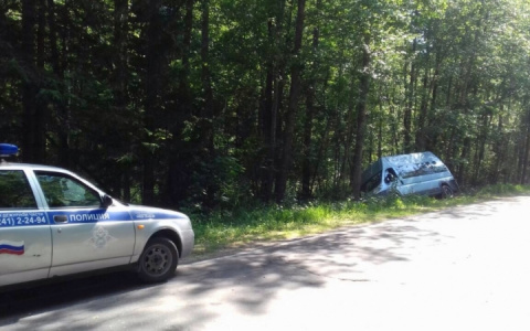 Под Гусь-Хрустальным произошла авария с участием микроавтобуса