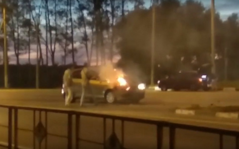 Пьяный водитель спровоцировал ДТП и попытался сбежать (видео)