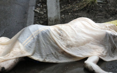 На Пекинке нашли тело мужчины с семью ножевыми ранениями