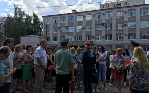 Во Владимире всех эвакуировали из здания арбитражного суда