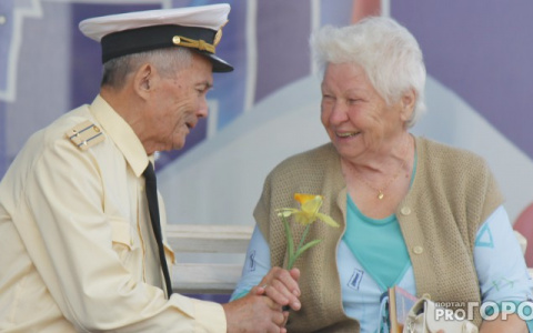 Во Владимире чествуют юбиляров супружеской жизни