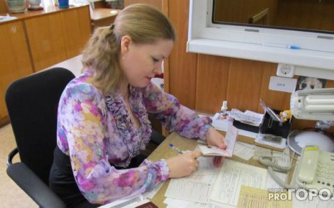 Путин утвердил повышение госпошлин за выдачу загранпаспорта и прав