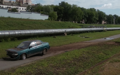 Во Владимире на Лыбедской магистрали произошло странное ДТП