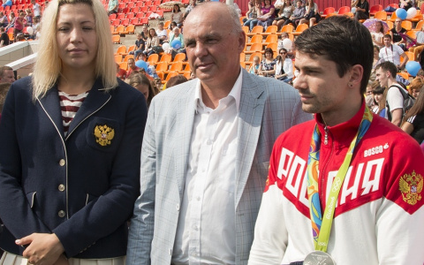 Андрей Шохин поздравил владимирскую спортсменку с победой